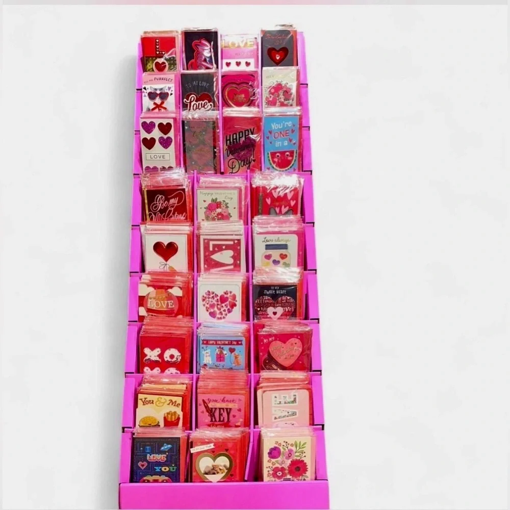 Lot of 100 Valentine’s Day Cards NEW SEALED w/envelope and gold seal sticker!